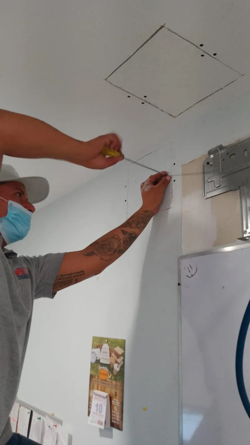 Cableado de control en interior de cuarto frío — MR Refrigeración en Guadalajara