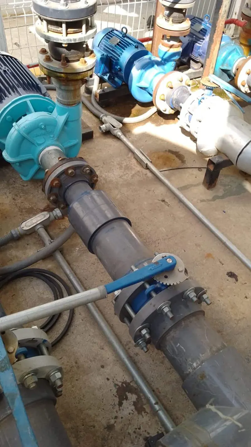 Mantenimiento de tuberías y bombas industriales — MR Refrigeración en Guadalajara