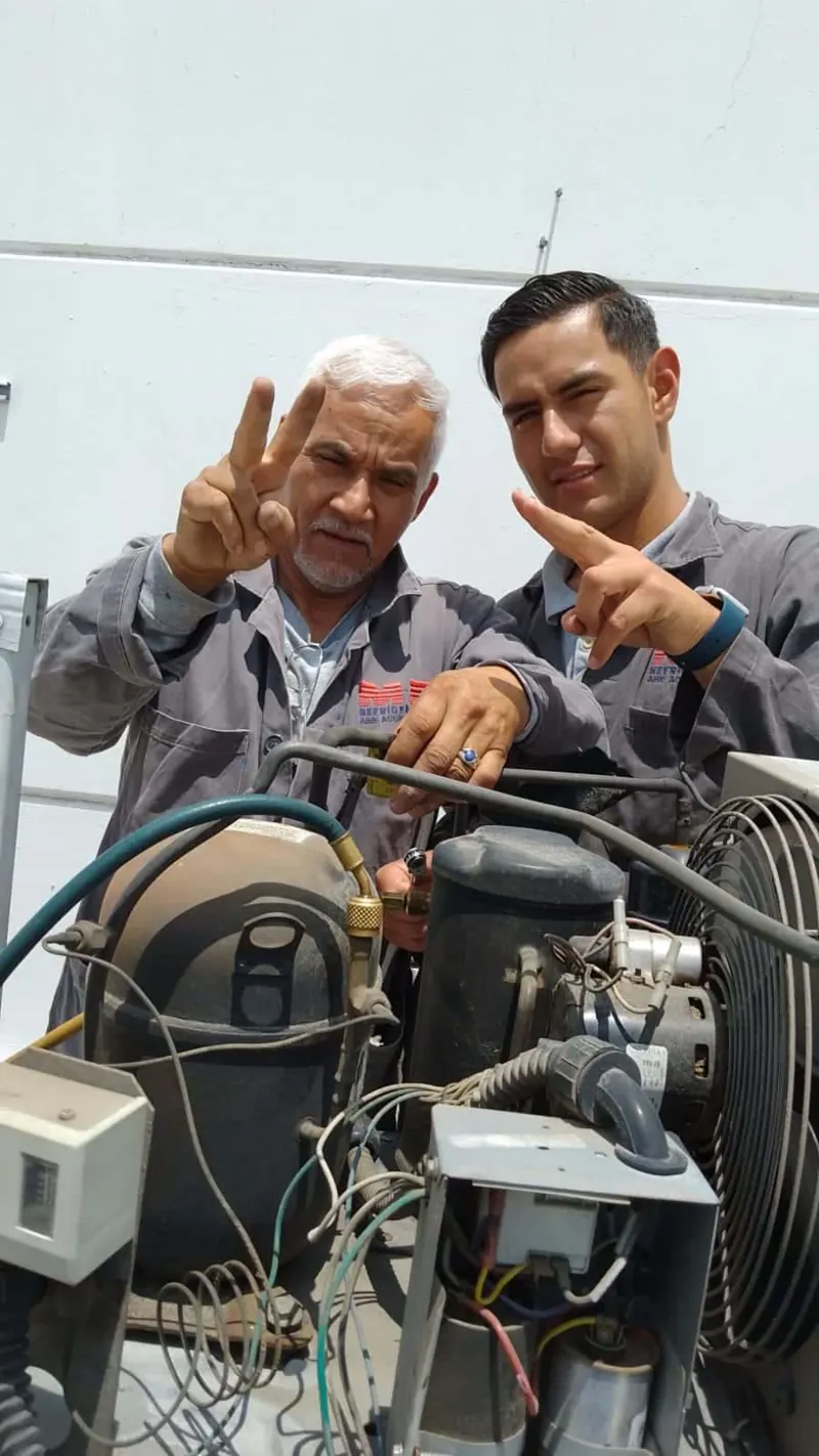 Personal técnico y herramientas de mantenimiento — MR Refrigeración en Guadalajara